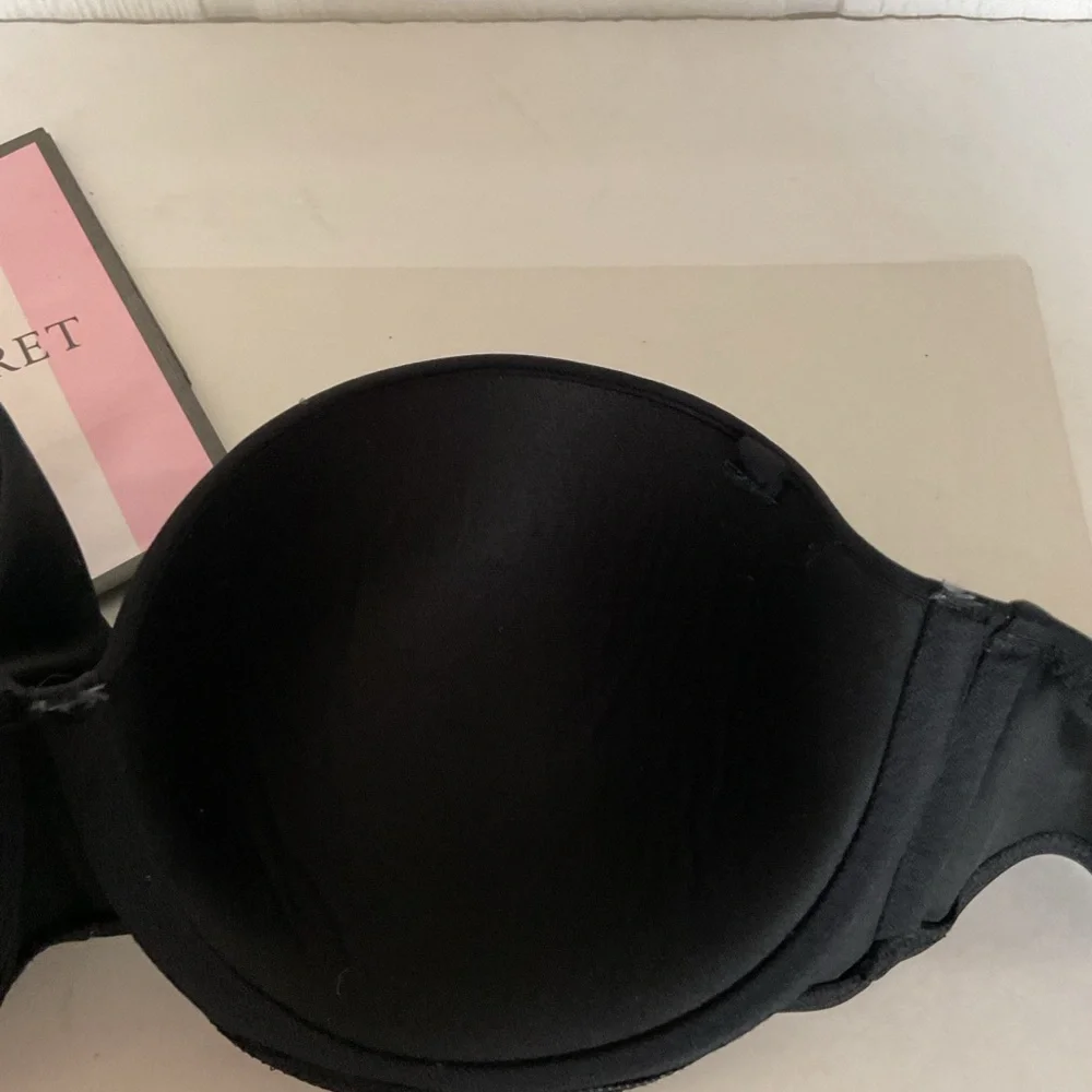 Victorias Secret Black Strapless Bikini Top Size  36DD NWOT